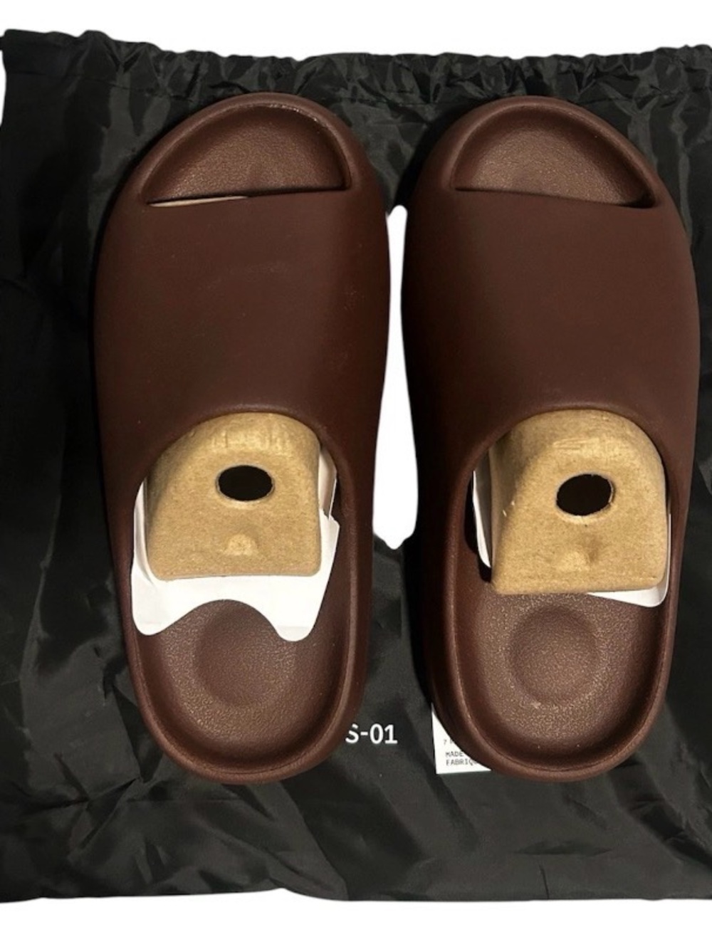 YZY YS-01 Fudge Slides Kanye West Men’s Size 5 New With Dust Bag Sandals Authen